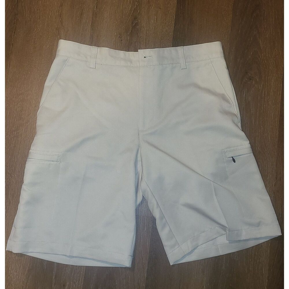 Izod Golf Classic Khaki Shorts sz 32